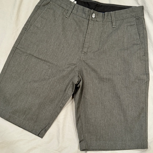 Volcom stretch shorts dark heathered gray - Picture 3 of 6
